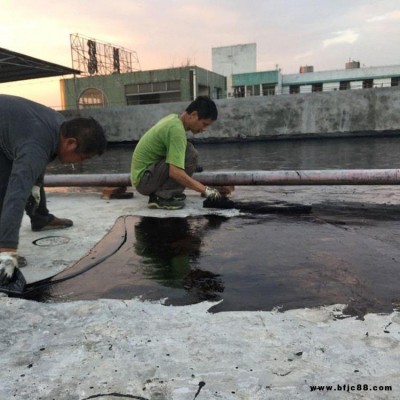 環氧煤瀝青涂料 厚膜型環氧煤瀝青漆 種類齊全 環氧瀝青油漆 質量好 藍珀