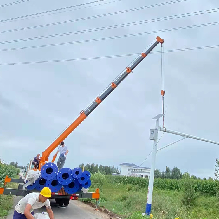 四驅(qū)拖拉機隨車吊 鋼材運輸用拖拉機隨車吊 翔云 拖拉機隨車起重機 價格優(yōu)惠