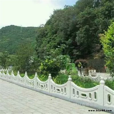 鹽城景觀水泥制品廠家出售綠環(huán)河道石欄桿 草坪水泥仿石護(hù)欄 漢白玉護(hù)欄