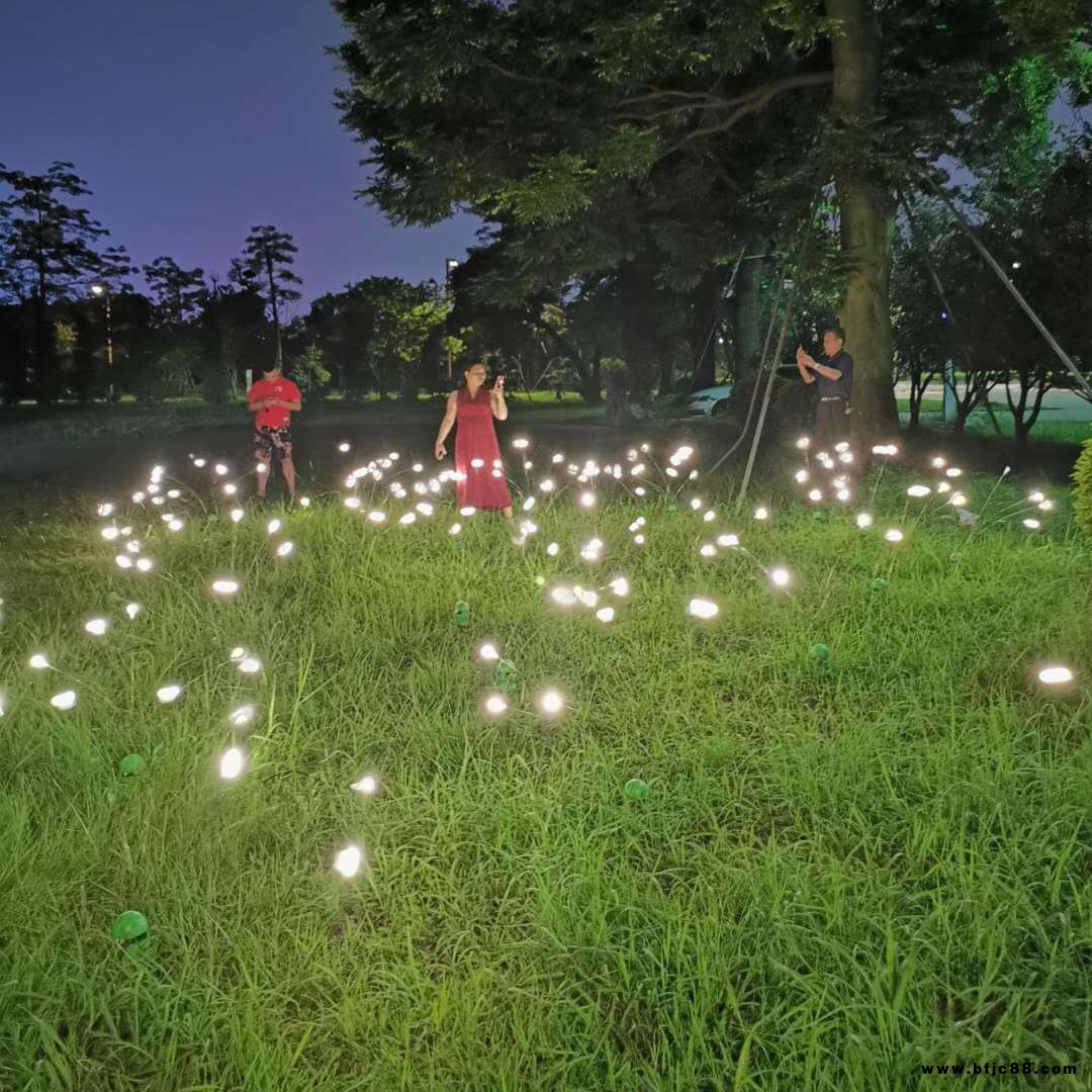 新款太陽能草坪燈戶外花園庭院地插景觀燈風(fēng)動搖擺螢火蟲氛圍燈